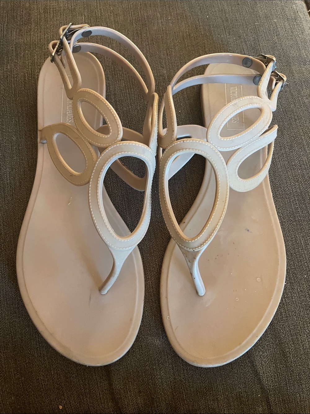 Victoria Adames  Sofia jelly sandals sz 10, beige